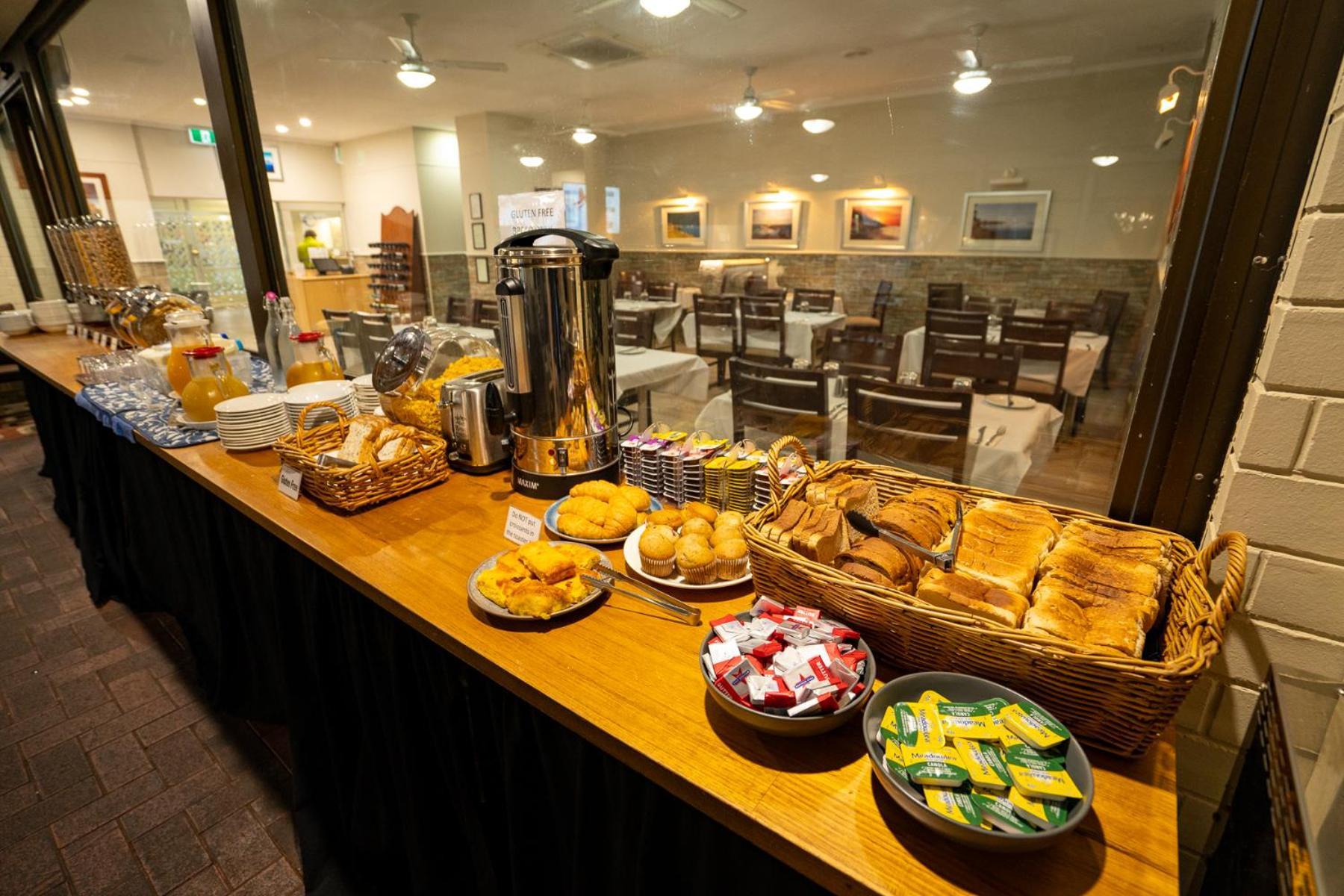 Hospitality Carnarvon, Surestay Collection By Best Western Luaran gambar